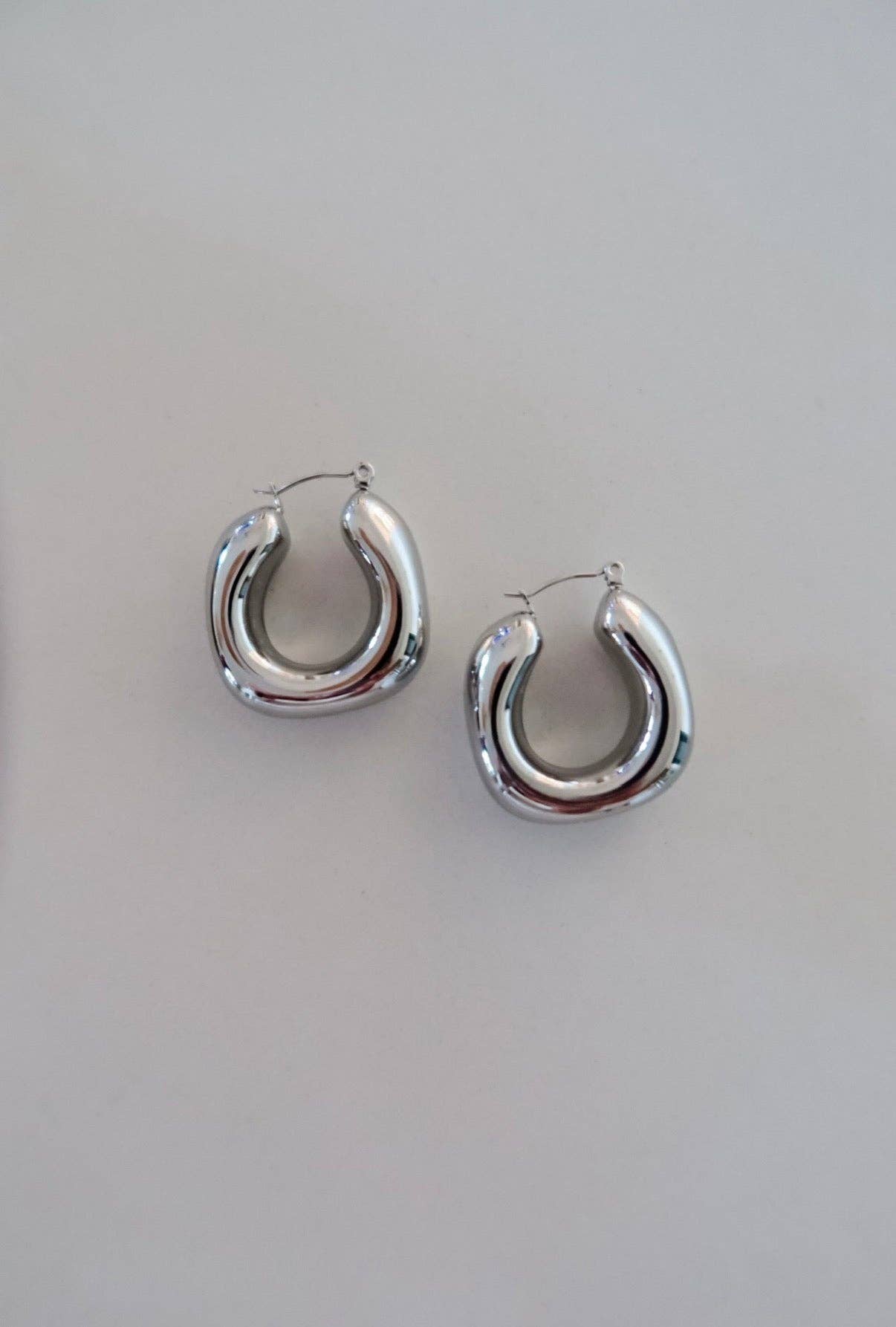 THE ROXIE HOOP