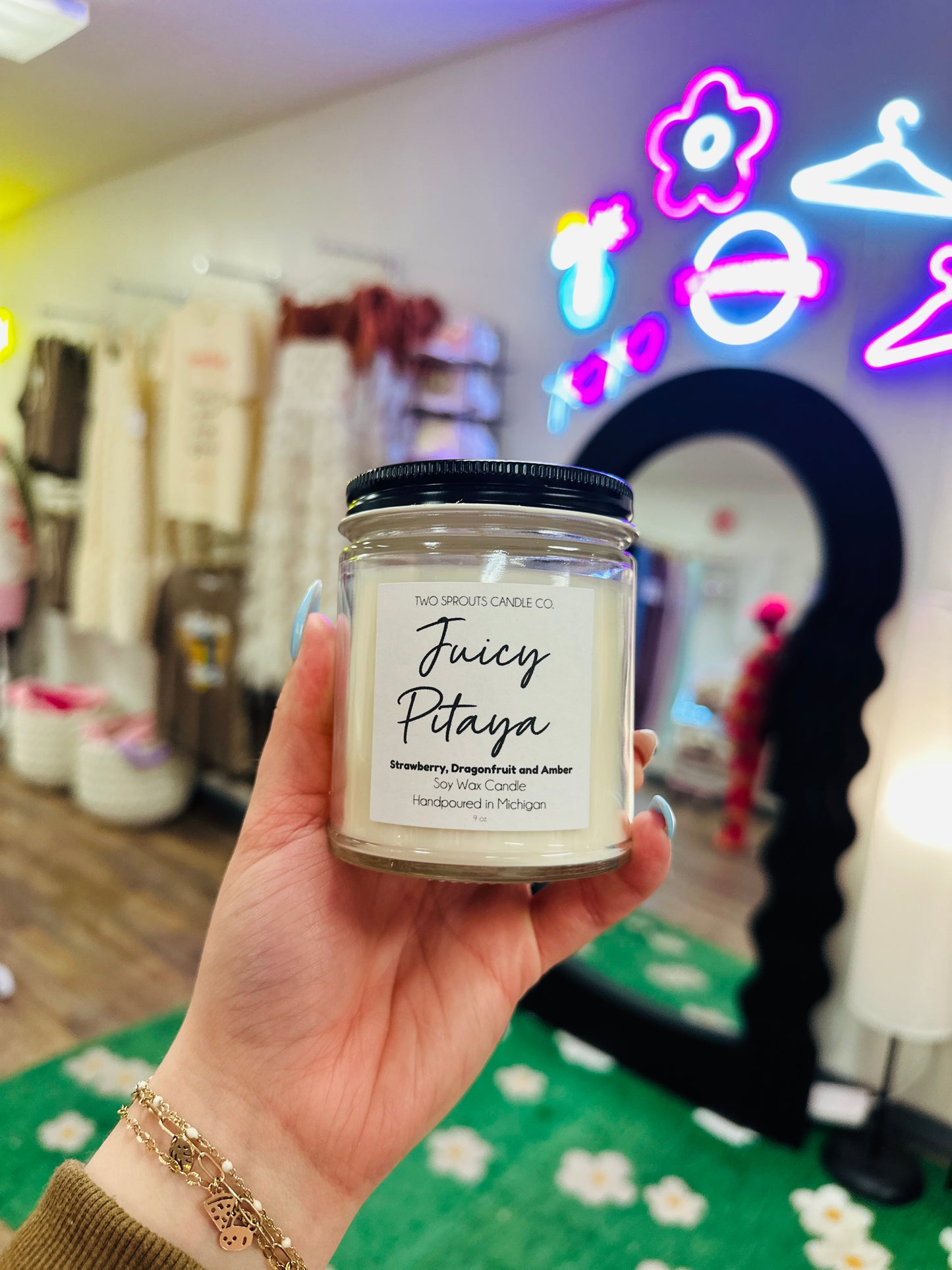 Juicy Pitaya 9oz Candle