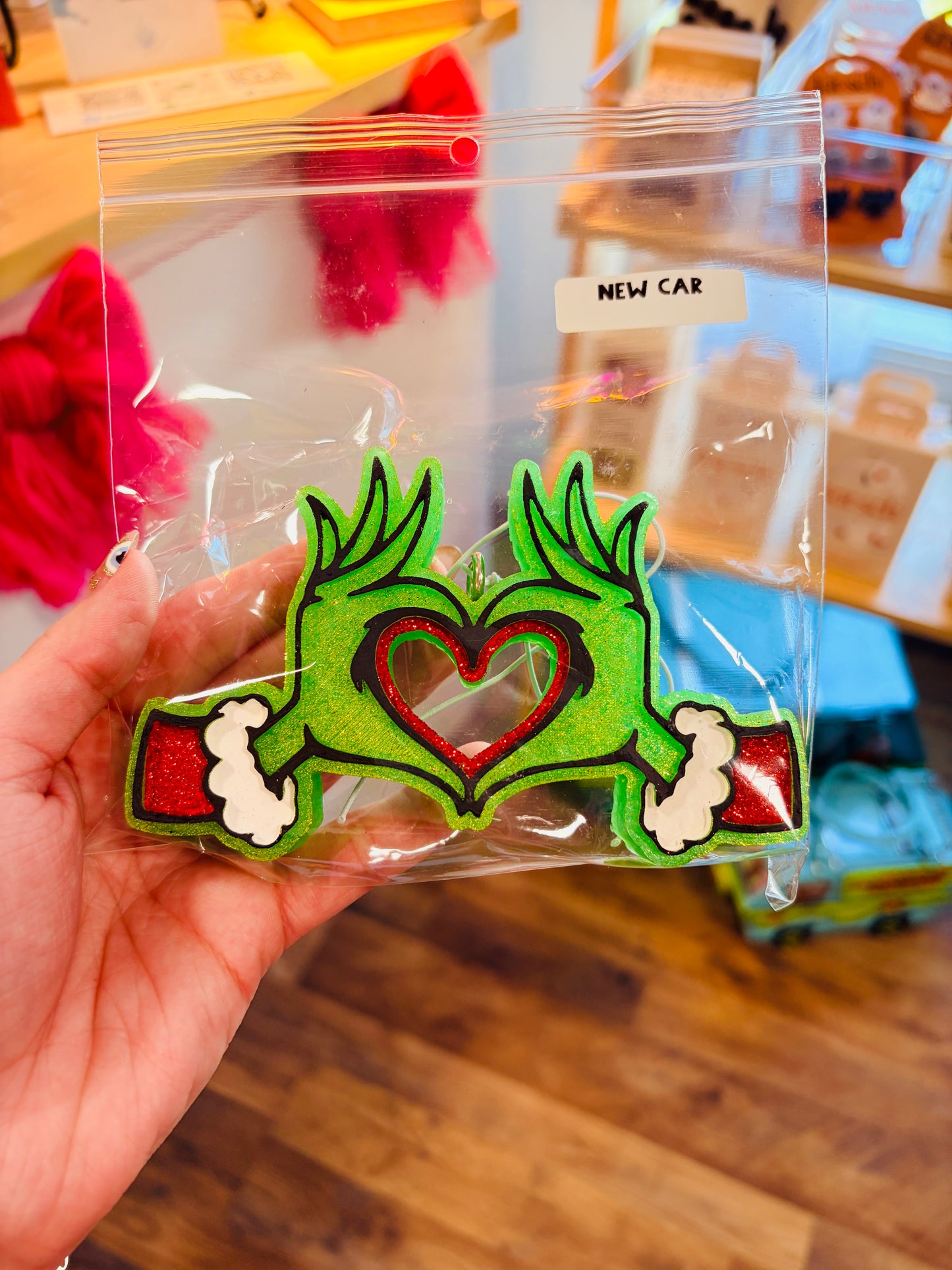 3 Sizes Grinch Heart Freshie