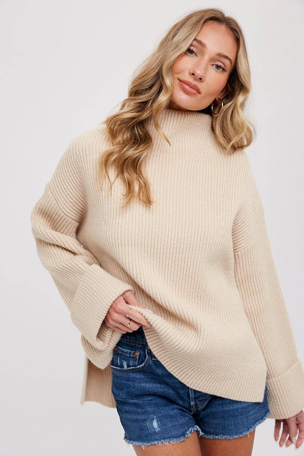 FUNNEL NECK OVERSIZED PULLOVER