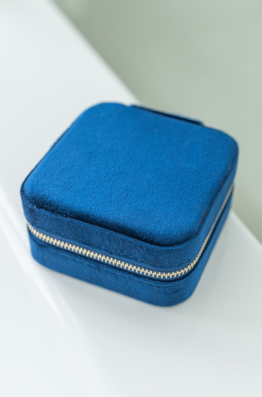 Eloise Velvet Travel Jewelry Box Case Organizer with Mirror