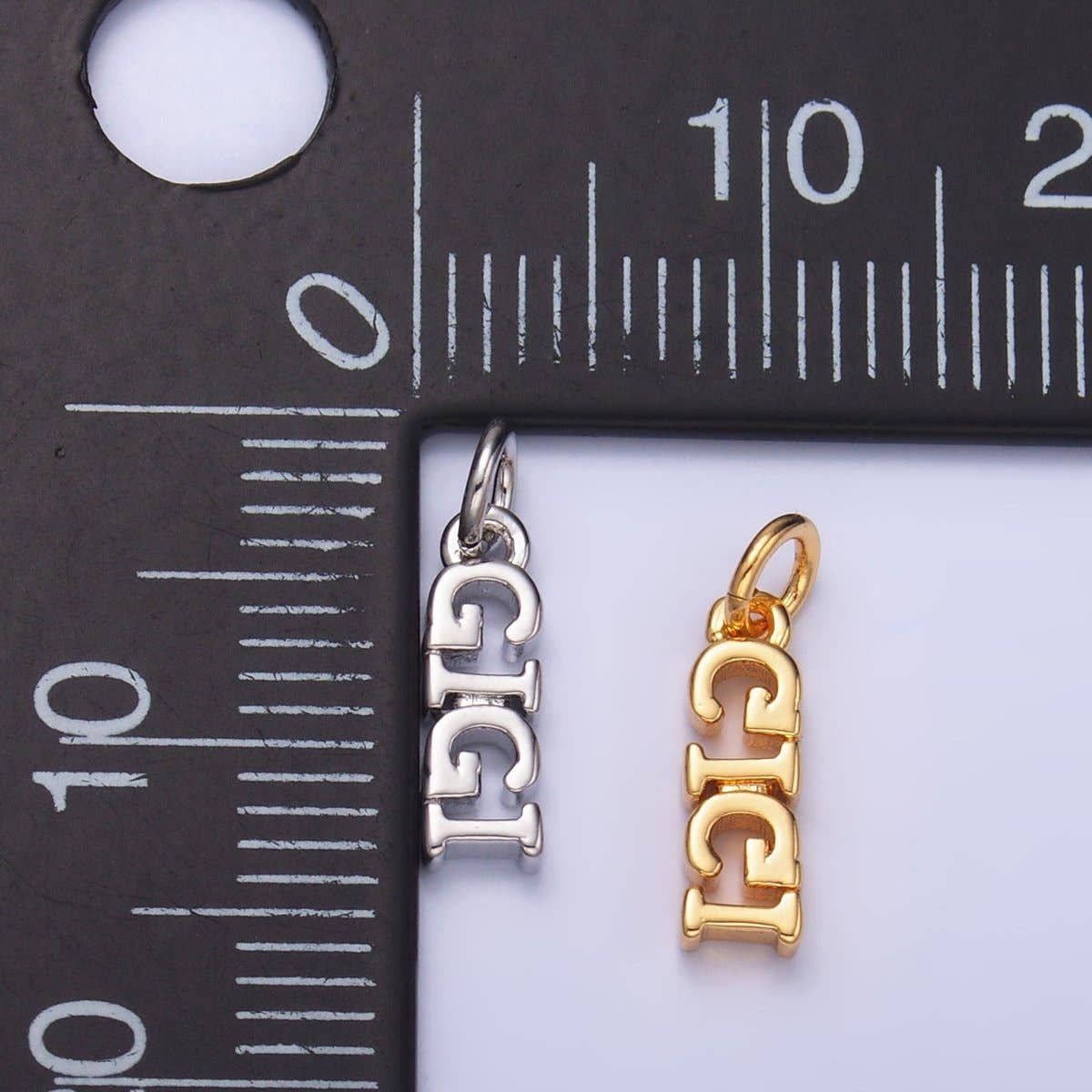 Grandma "GIGI" Script Charm