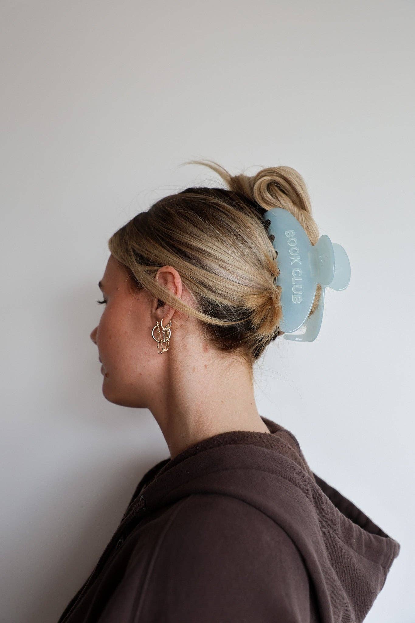 Kaxi | BOOK CLUB CLAW