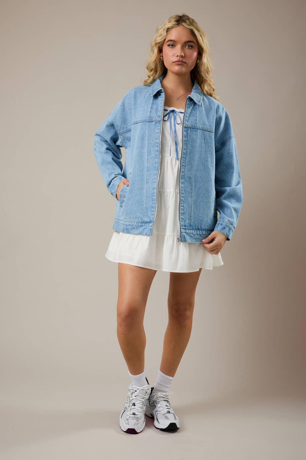 LONG SLEEVE COLLARED OVERSIZED DENIM JACKET
