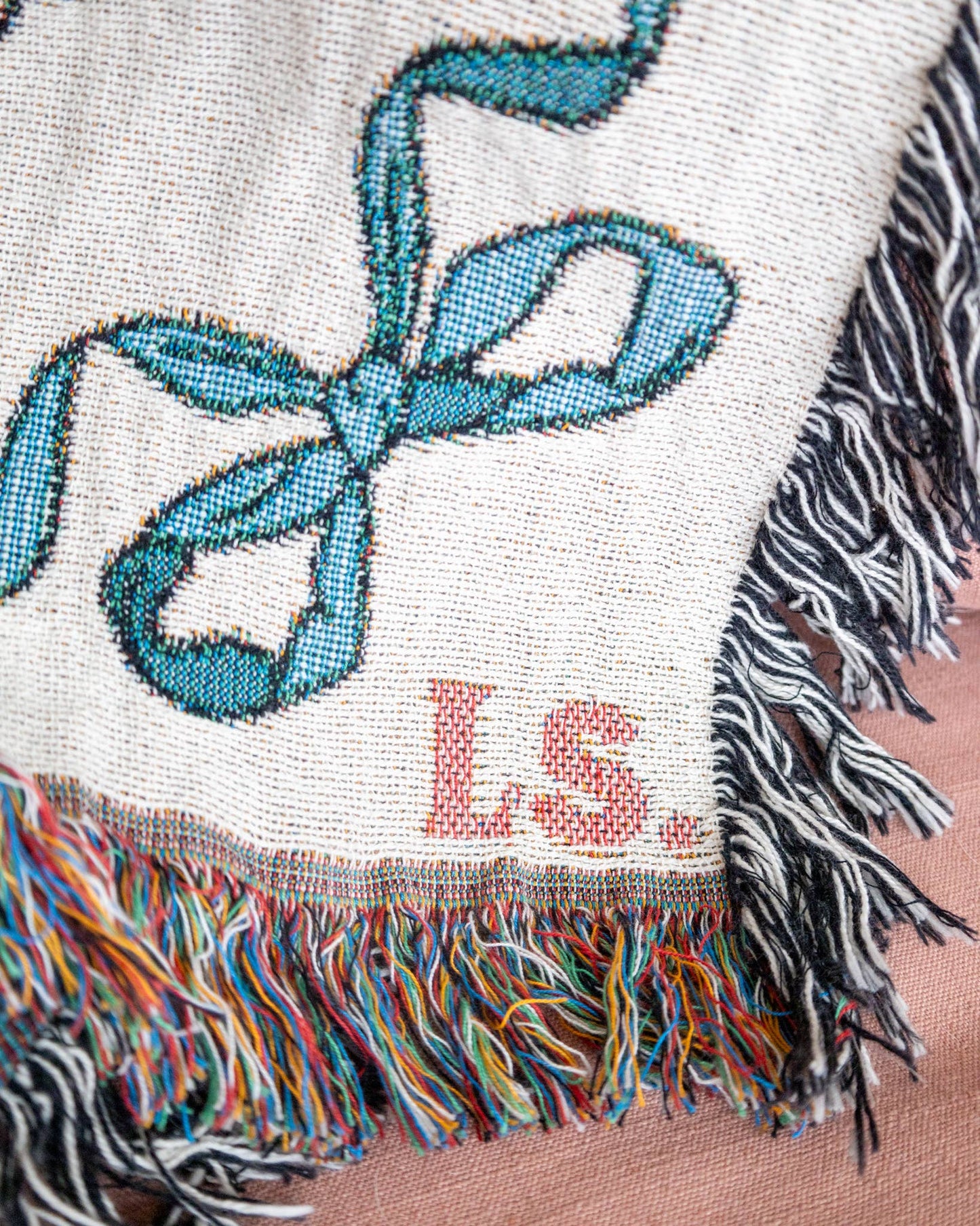 Lucky Duck Blanket | vintage inspired duck/goose woven throw