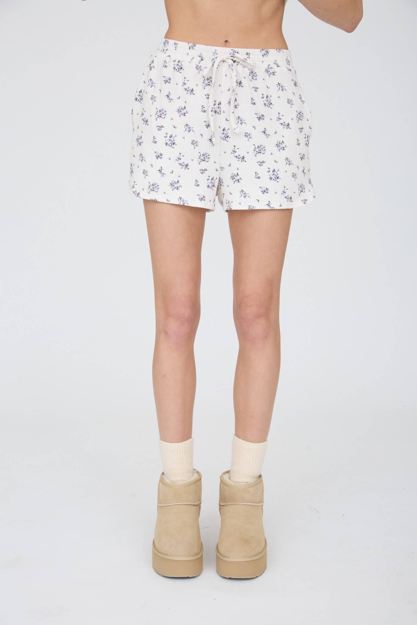 FLORAL RIBBED KNIT LOUNGE SHORTS