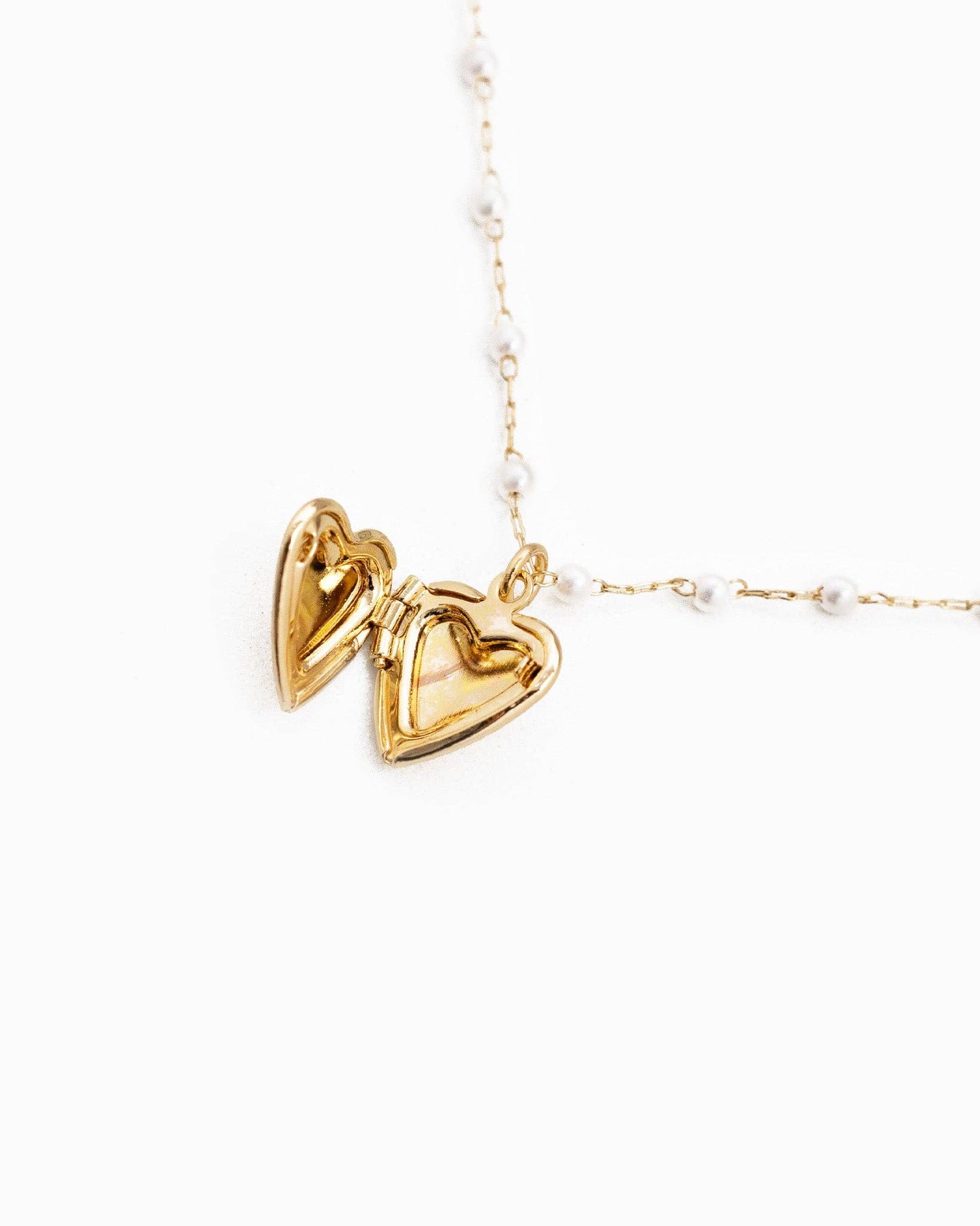 Western Heart Locket Pendant Pearl Mix Chain Necklace