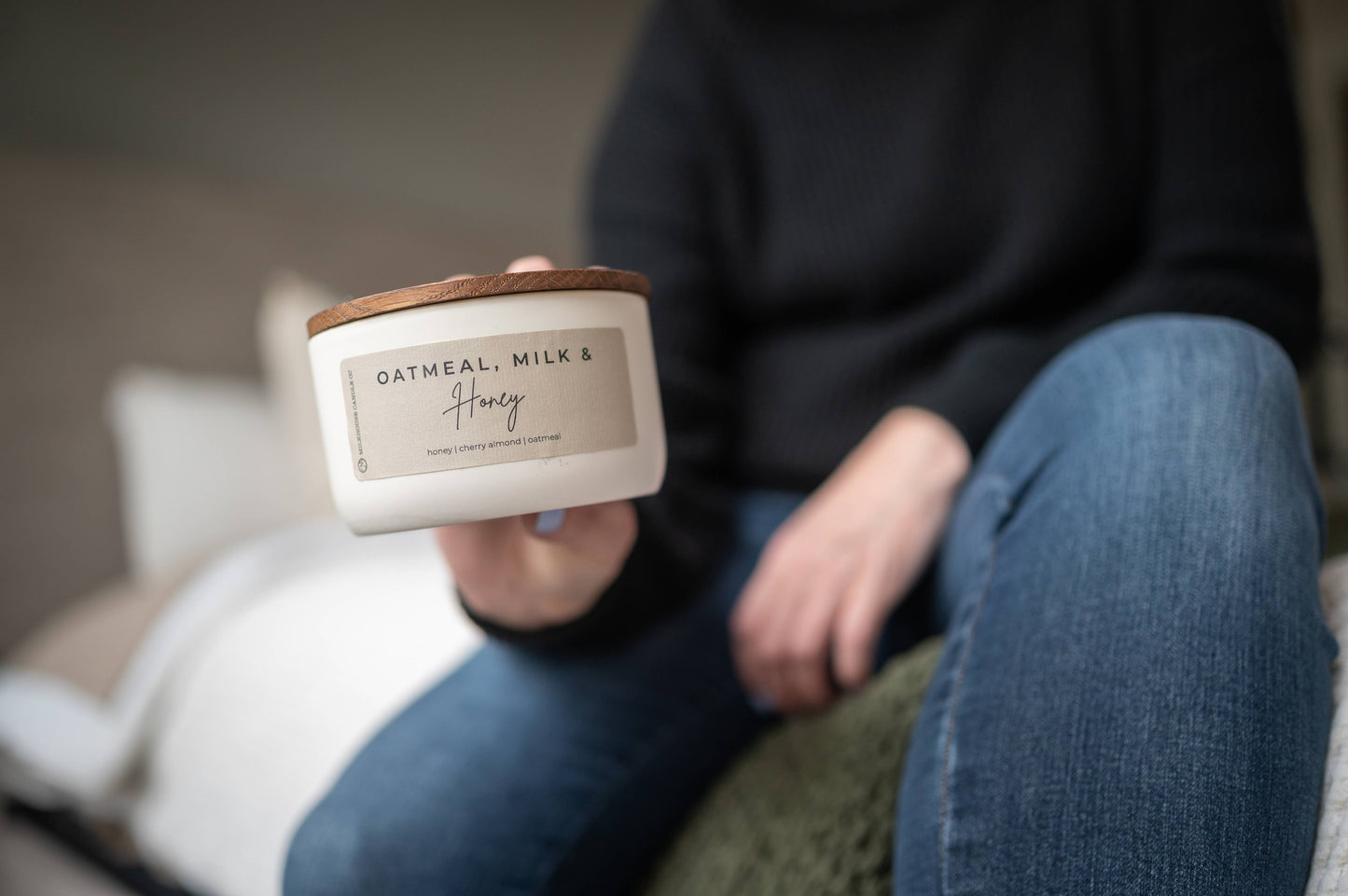 Oatmeal, Milk & Honey | 10 oz Statement Candle