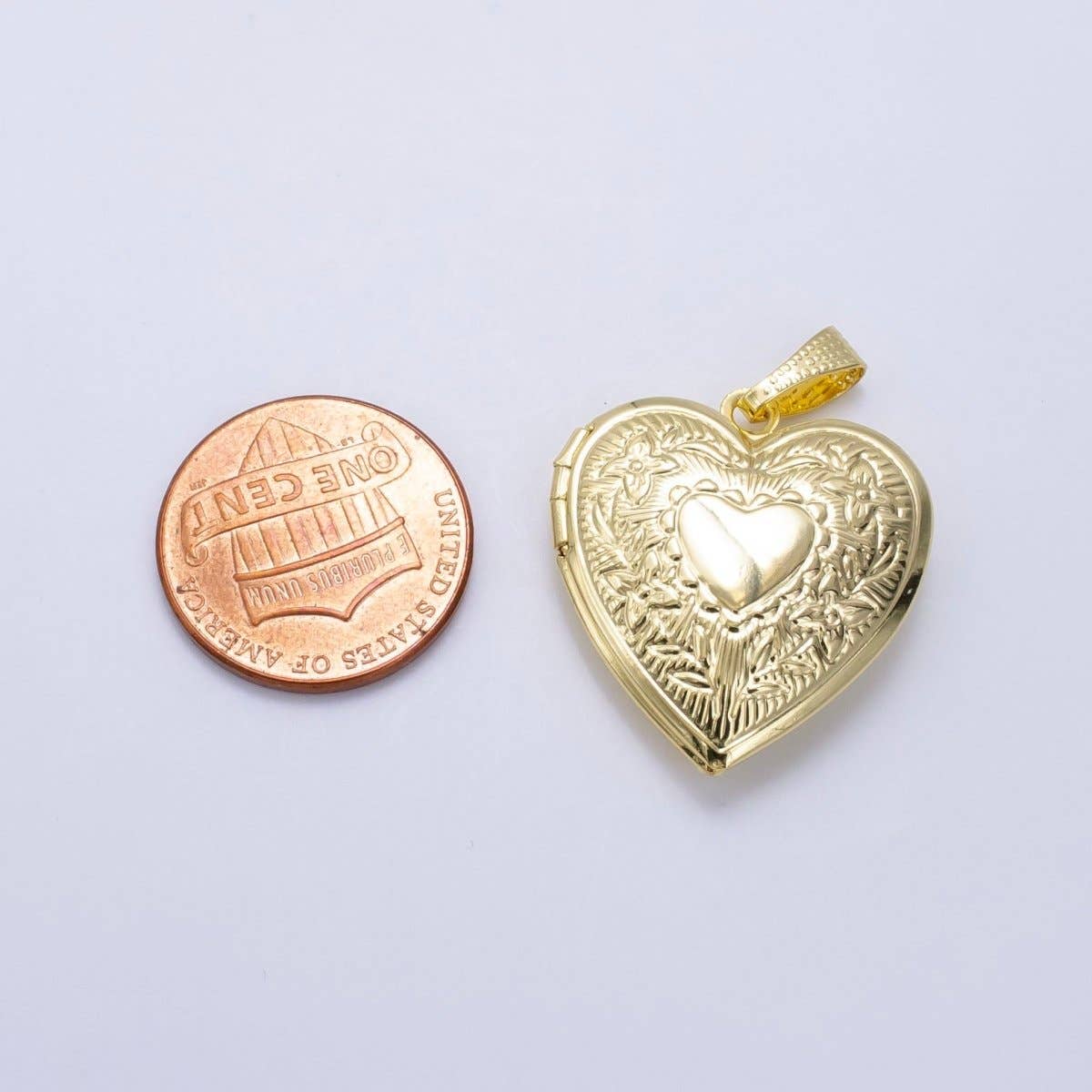 14K Gold Filled Engraved Flower Leaf Sunburst Heart Locket Pendant in Gold & Silver | H049