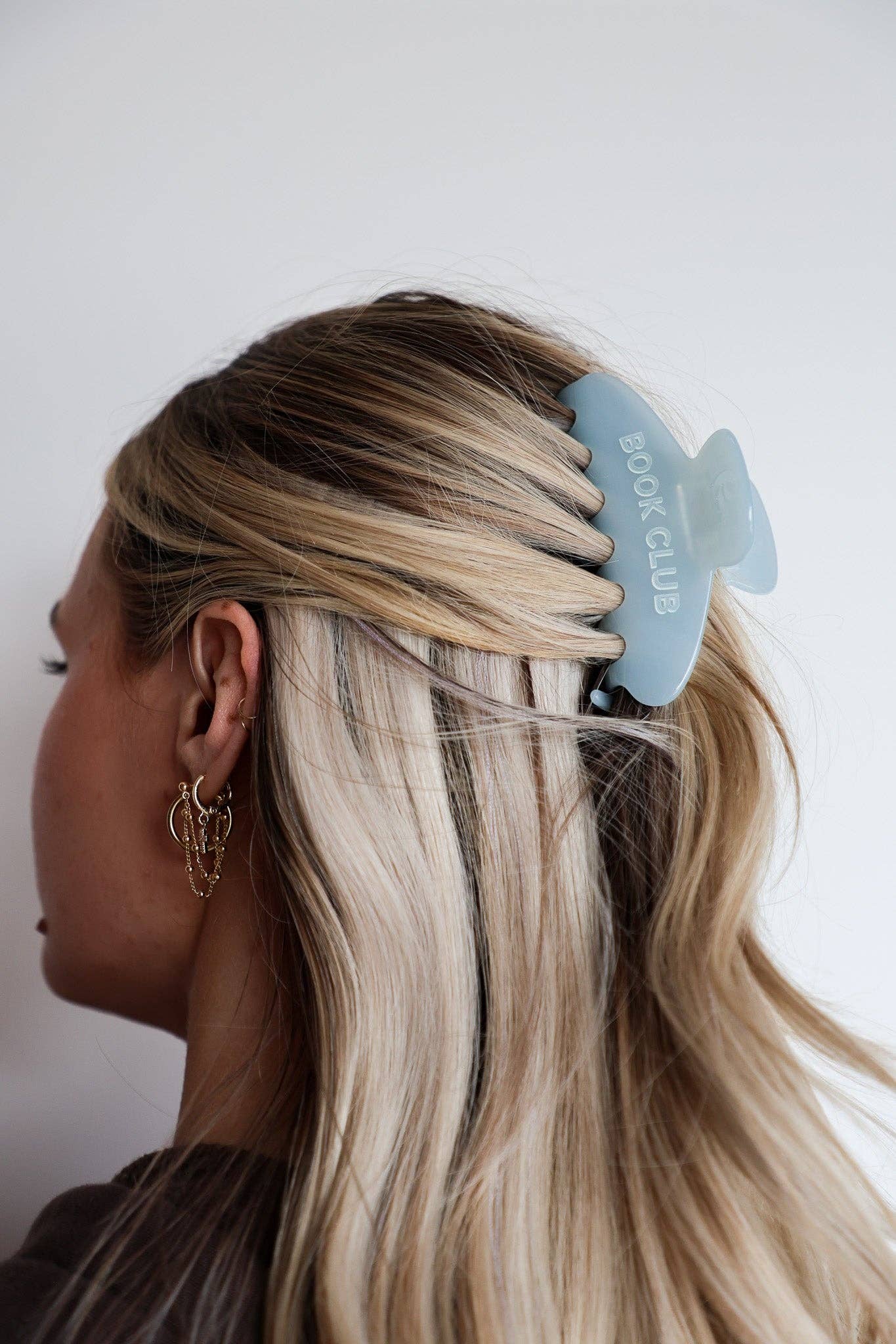 Kaxi | BOOK CLUB CLAW