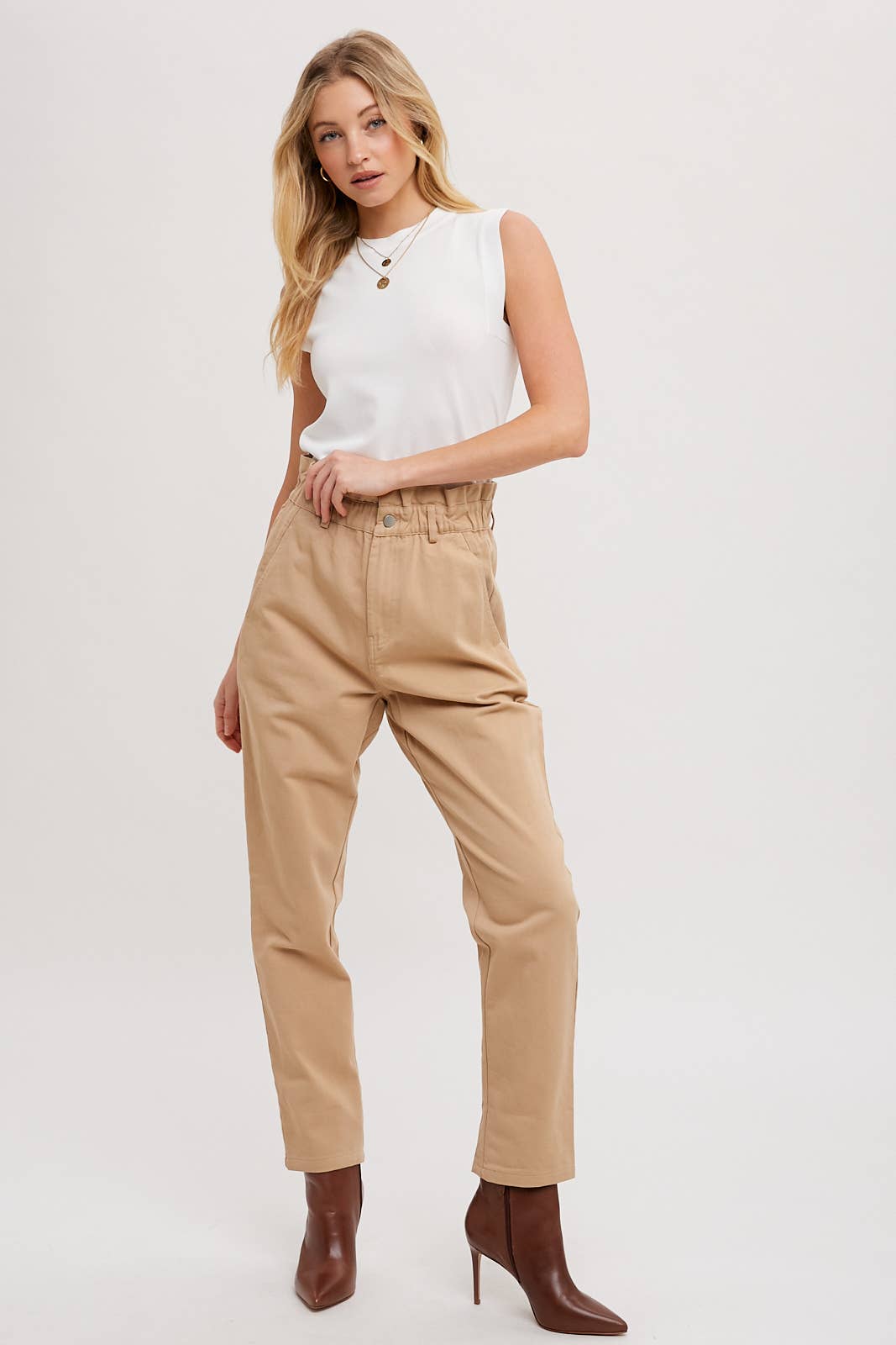 HIGH NECK SLEEVELESS KNIT TOP