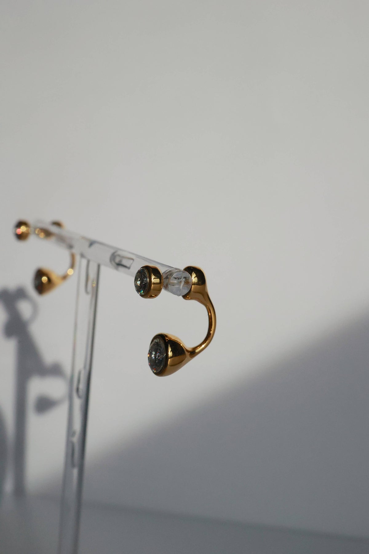 THE DUET DIAMOND STUD