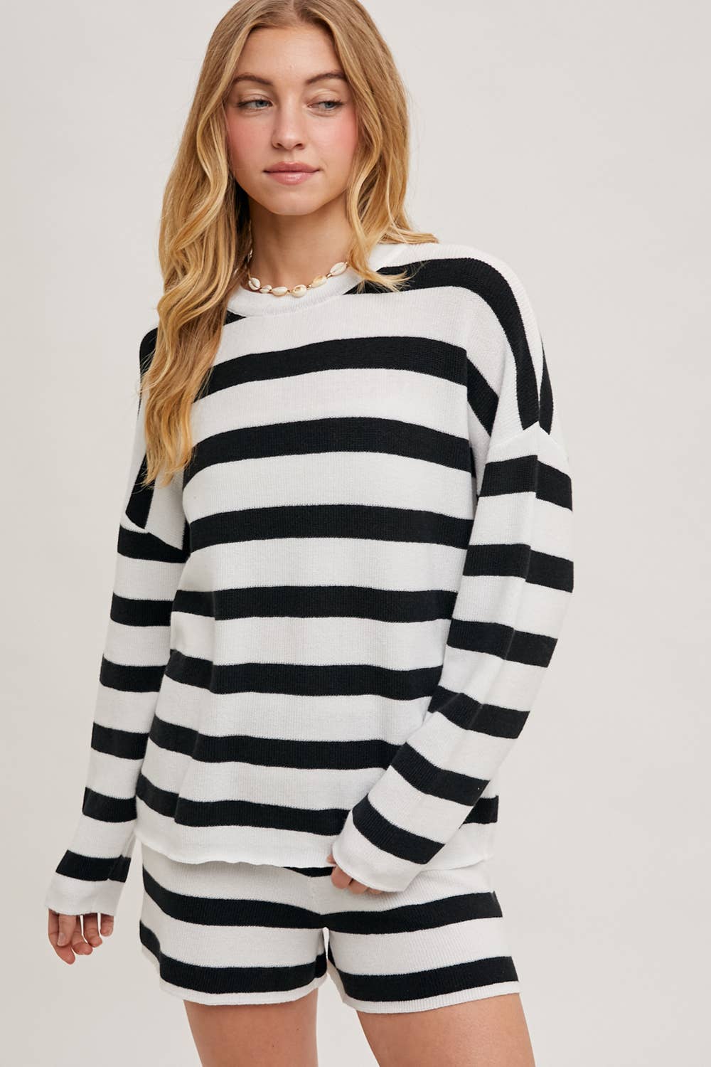 STRIPED KNIT PULLOVER AND SHORT SET