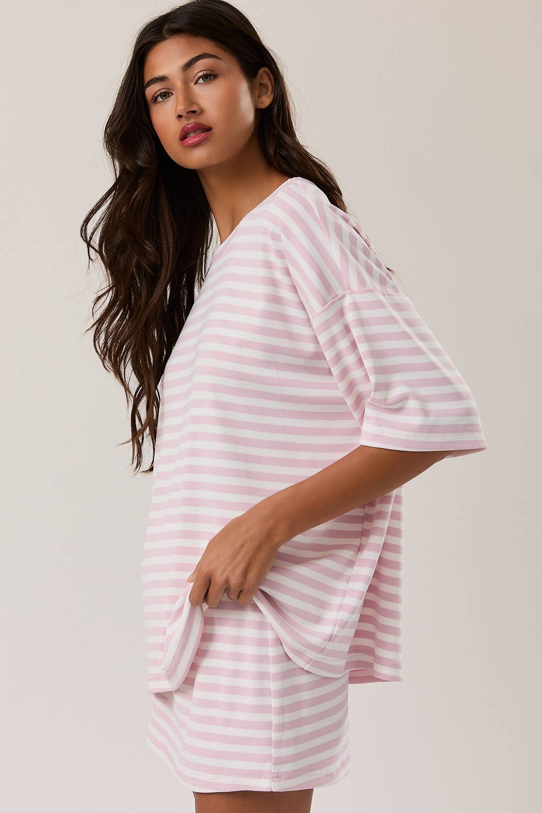 SHORT SLEEVE ROUND NECK OVERSIZED STRIPE T-SHIRT