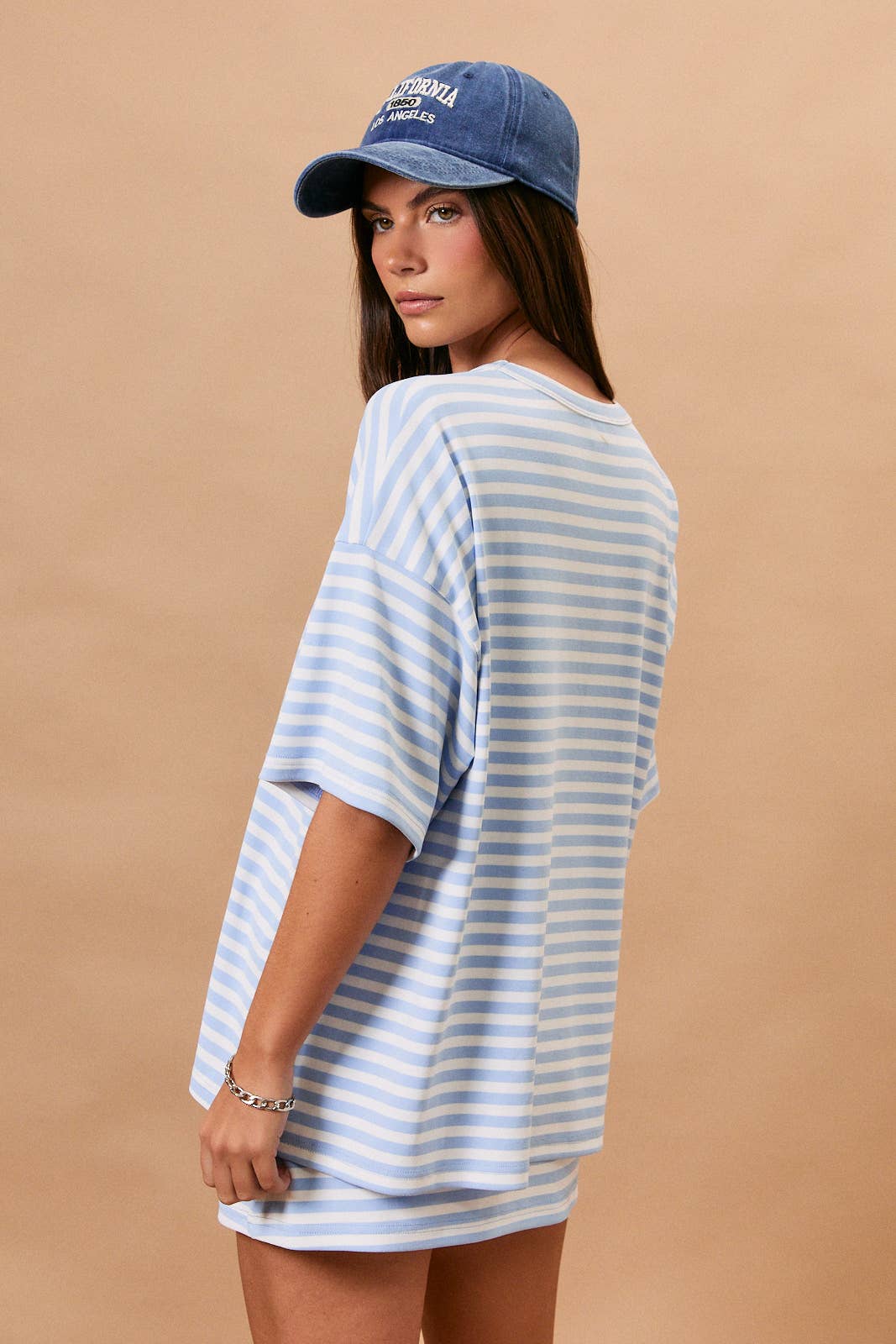 SHORT SLEEVE ROUND NECK OVERSIZED STRIPE T-SHIRT