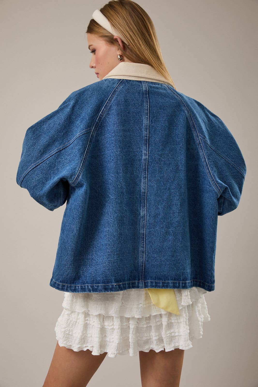 LE LIS | Spring into Summer Barn Coat