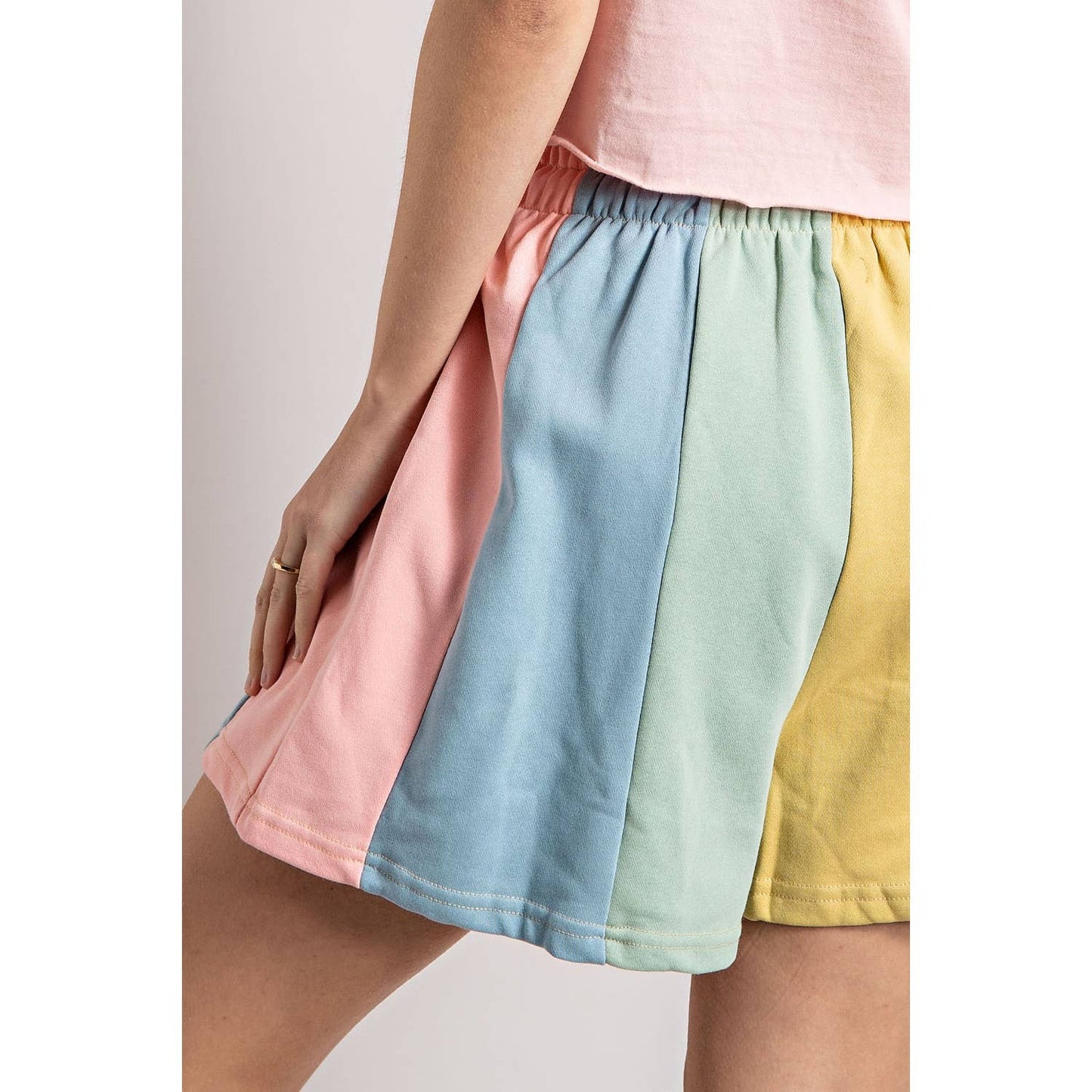 RAINBOW COLOR BLOCK STRIPE SHORTS