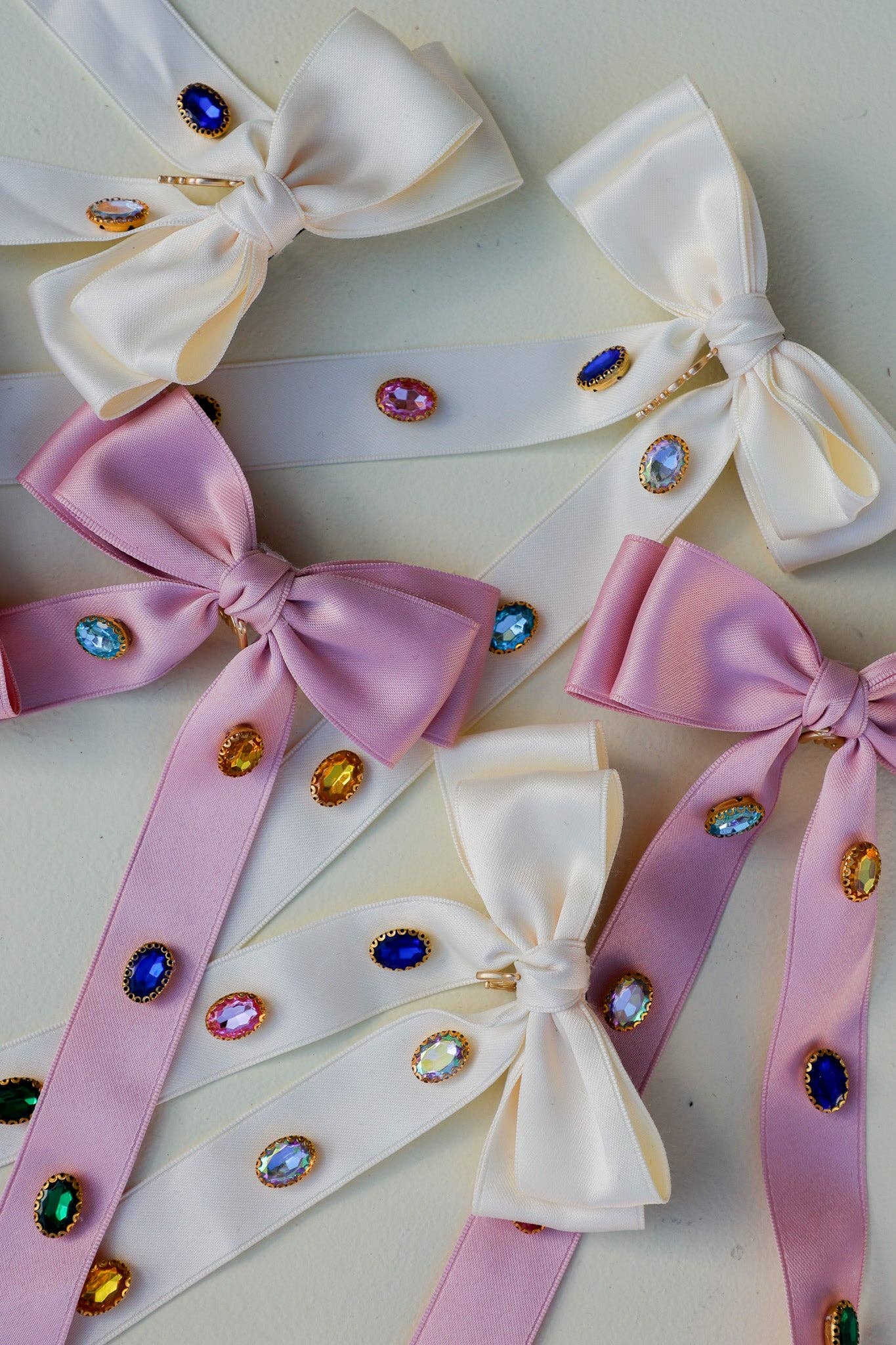 Kaxi | DEWDROP GEM BOW