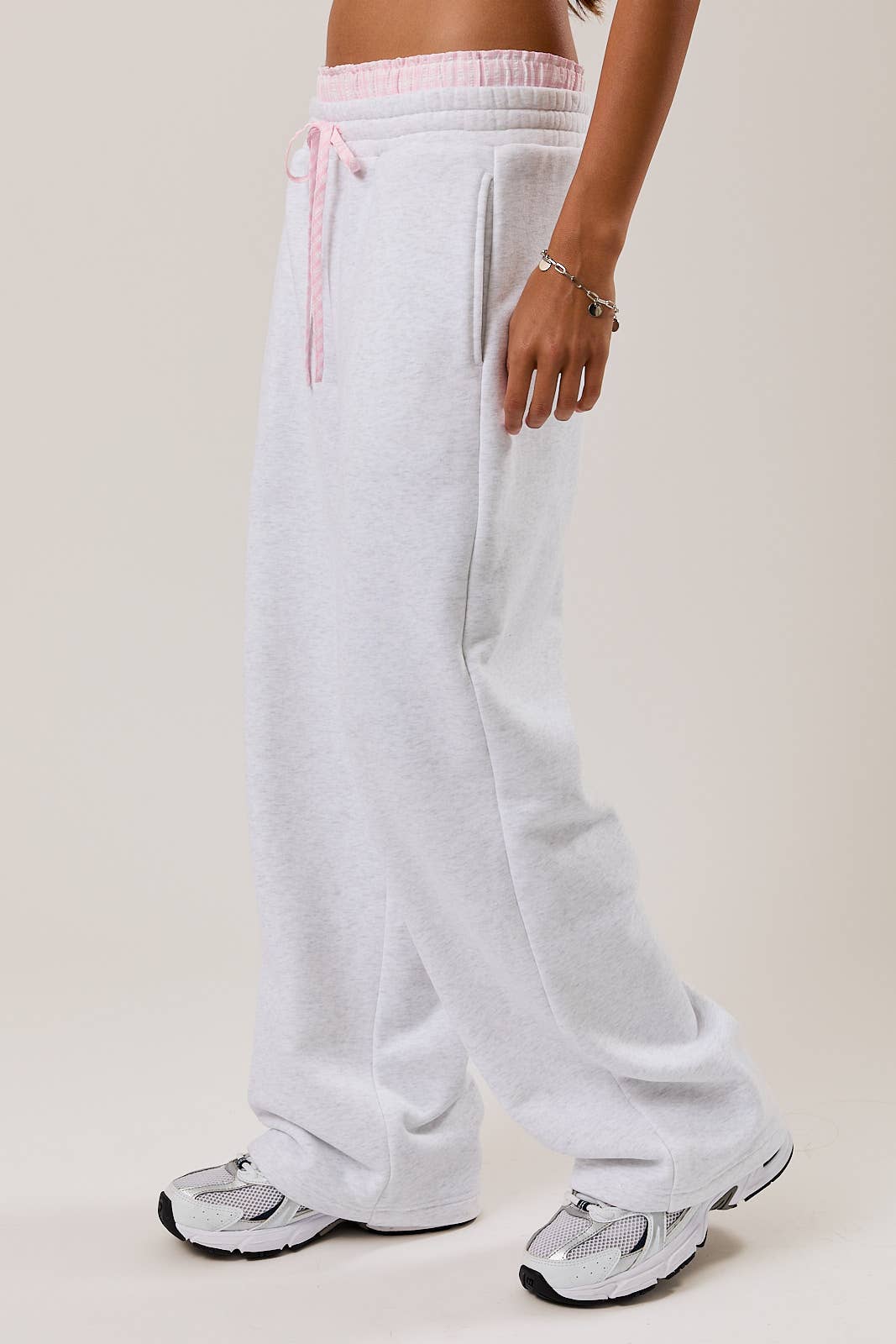 PEEKABOO PLAID BOXER SWEATPANTS