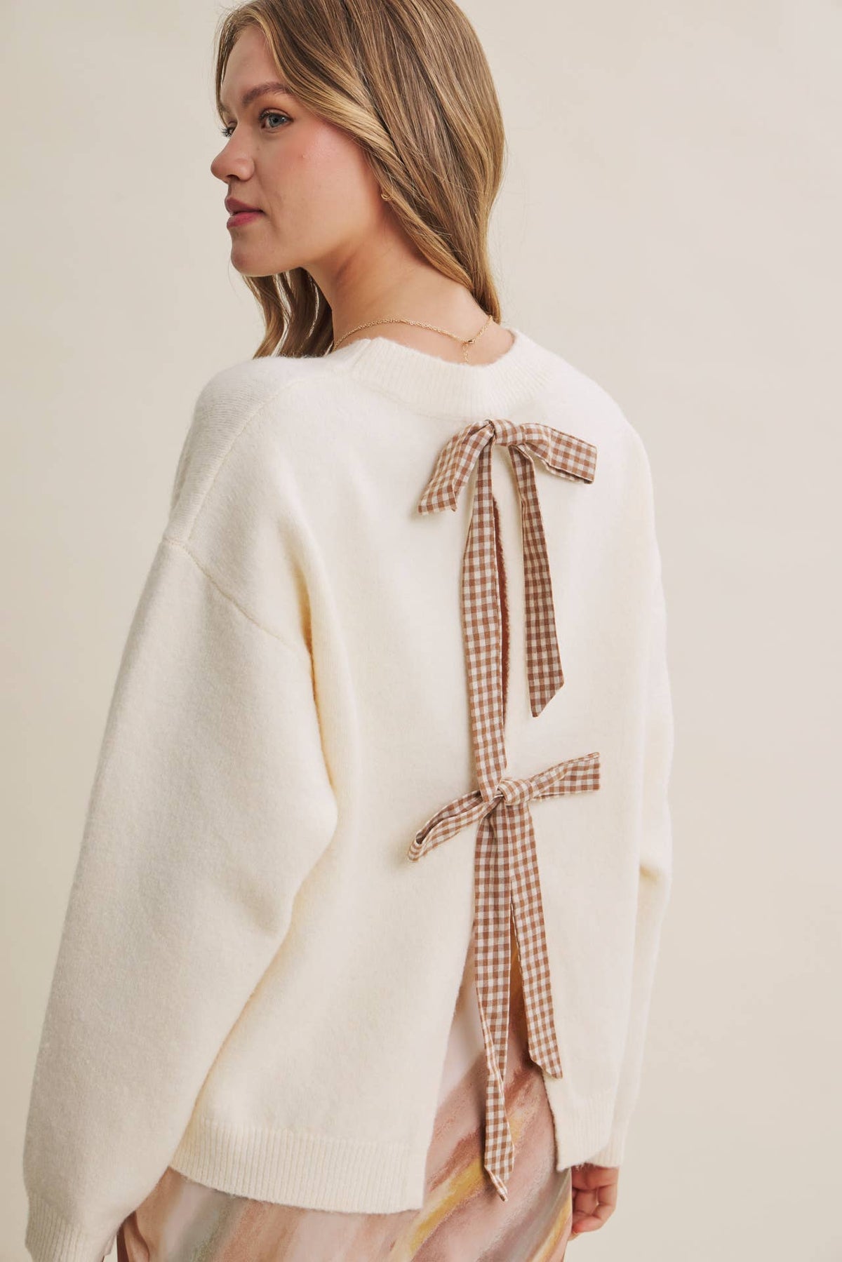 AUTUMN PICNIC PLAYUFL OPEN-BACK GINGHAM BOW SWEATER TOP
