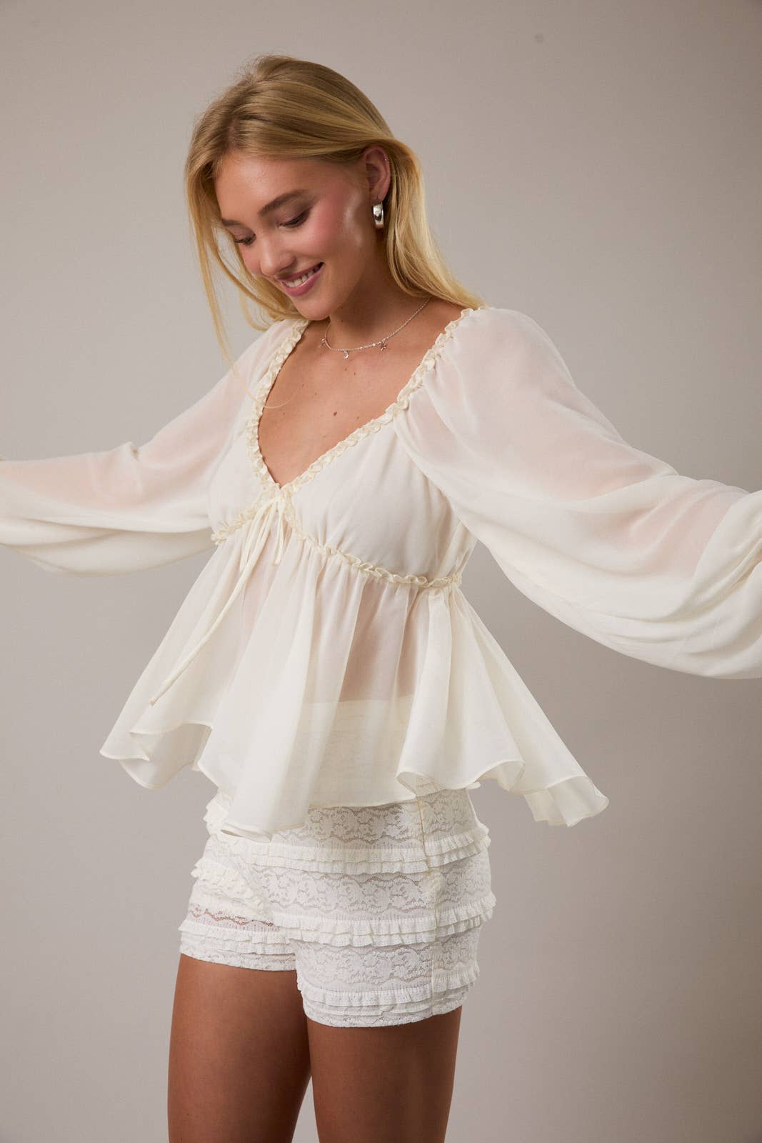 Le Lis | Endless Love Ruffle Top