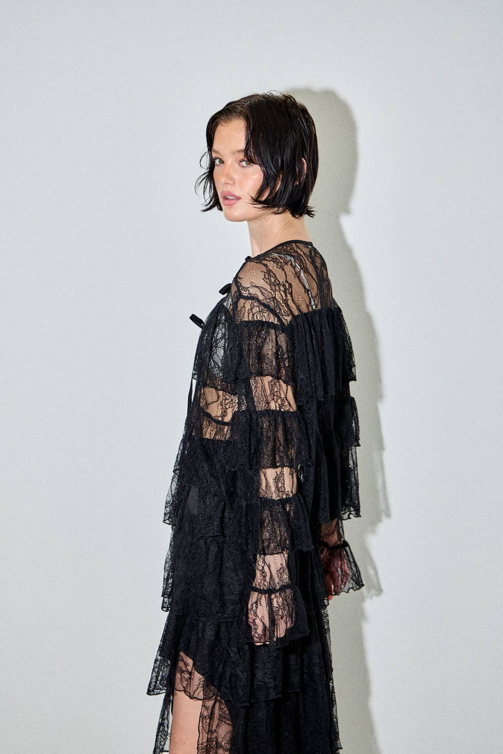 LACE MESH LONG SLEEVE TOP