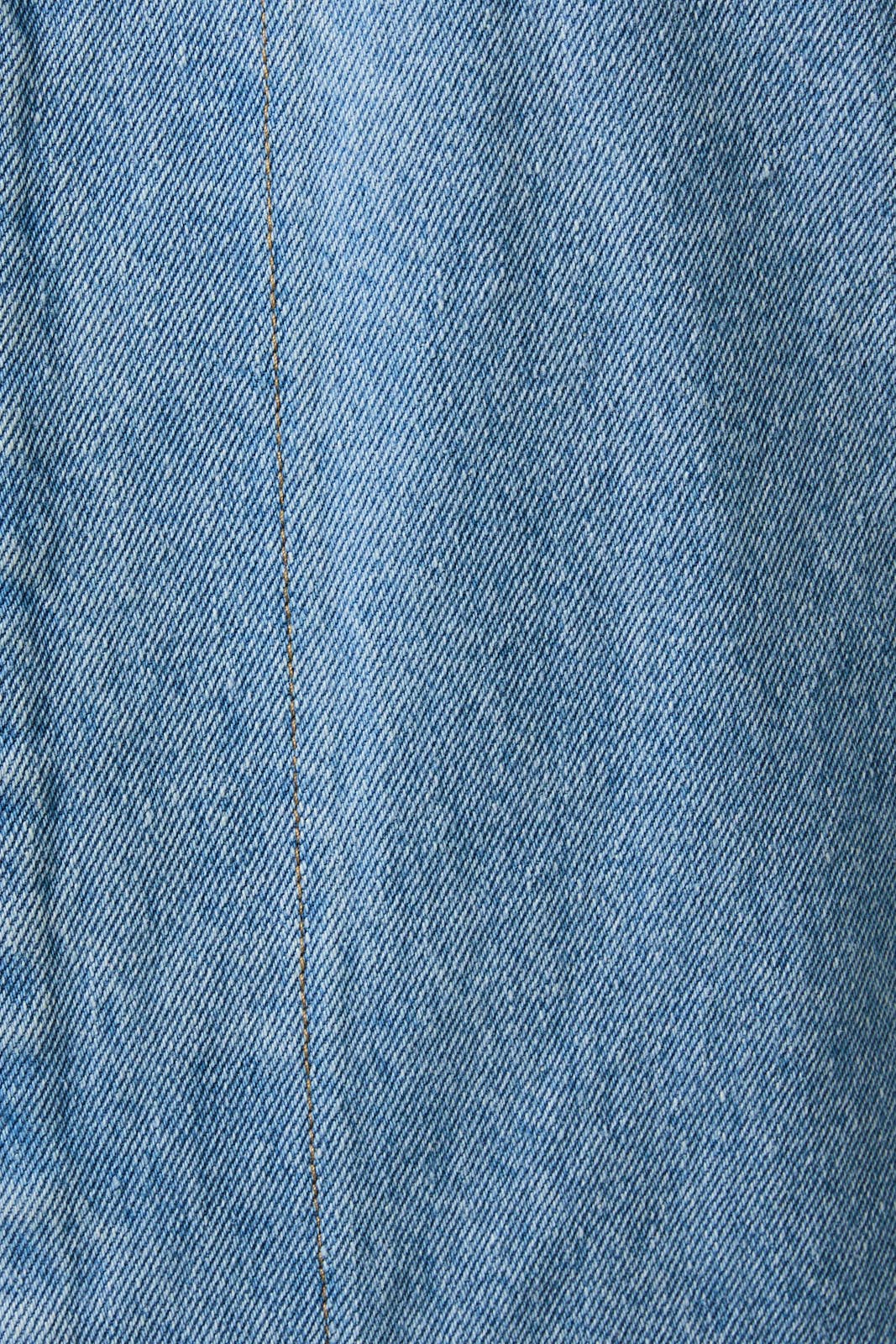 LONG SLEEVE COLLARED OVERSIZED DENIM JACKET