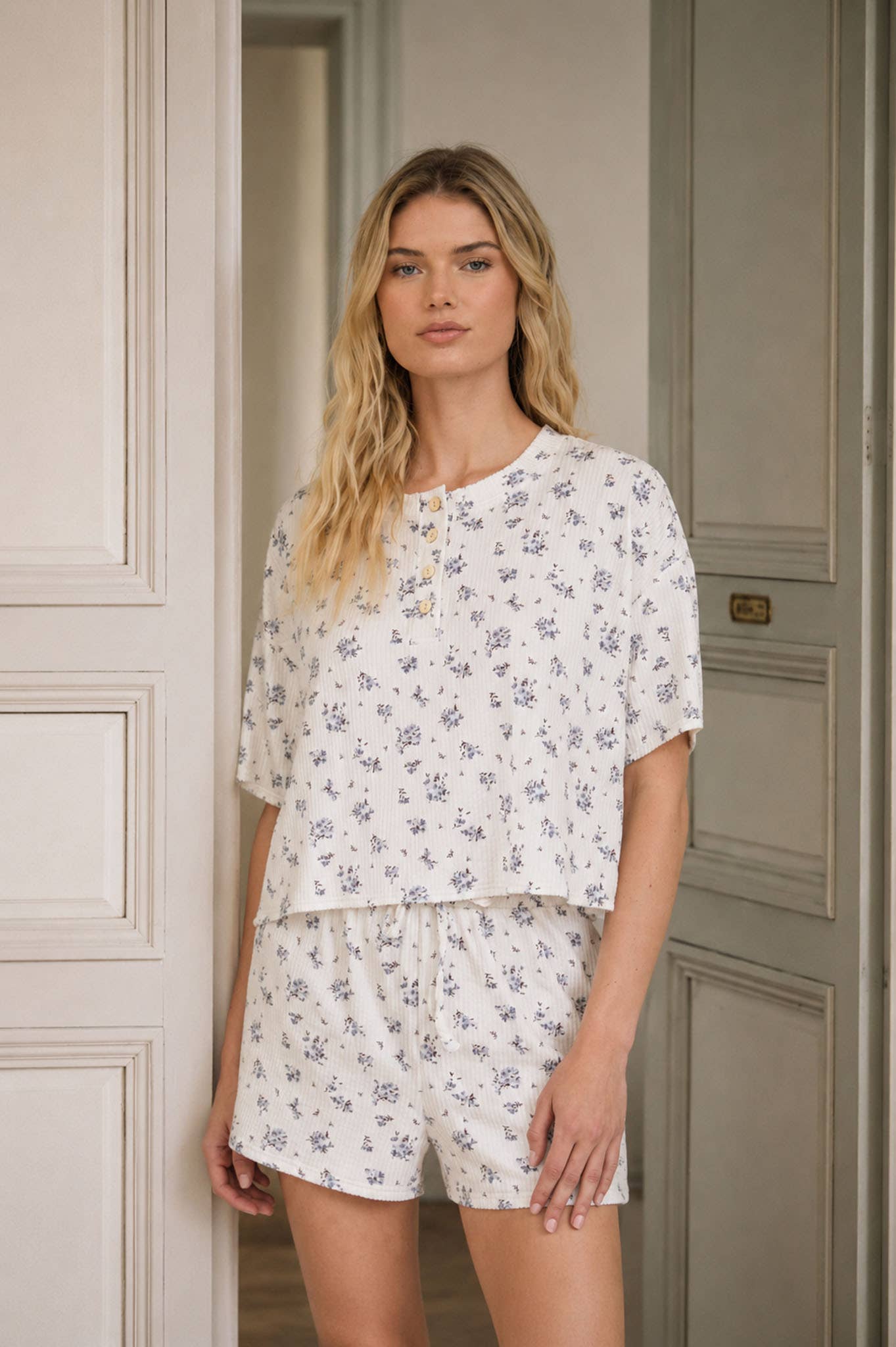 FLORAL SHORT SLEEVE BOXY HENLEY RIBBED KNIT TOP