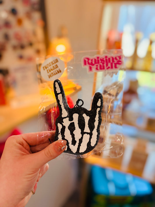 Skelly Fingers Freshie