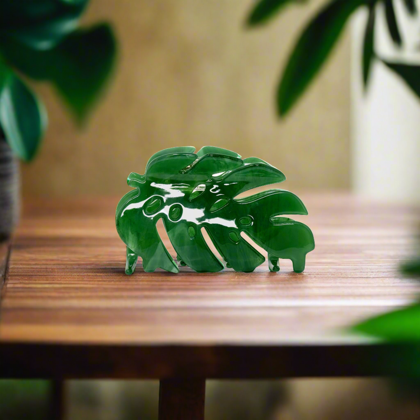 Monstera Hair Claw Clip – Tropical-Inspired Leaf