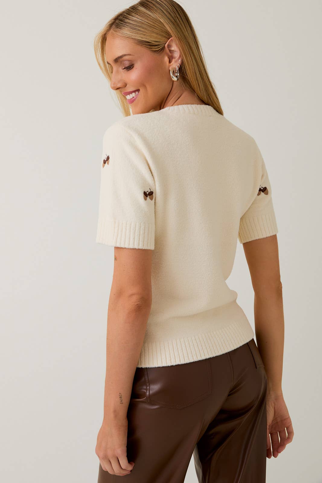Sunday Edition | Acorn Hunting Half-Sleeve