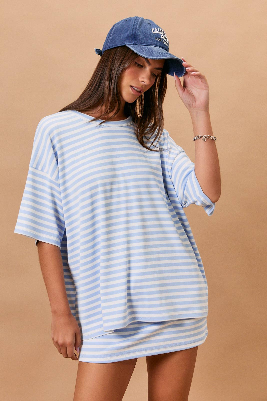 SHORT SLEEVE ROUND NECK OVERSIZED STRIPE T-SHIRT