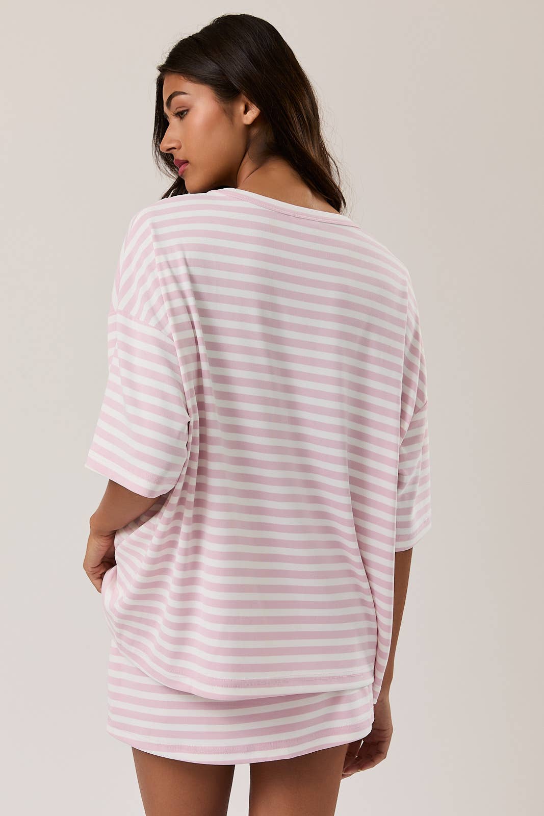 SHORT SLEEVE ROUND NECK OVERSIZED STRIPE T-SHIRT