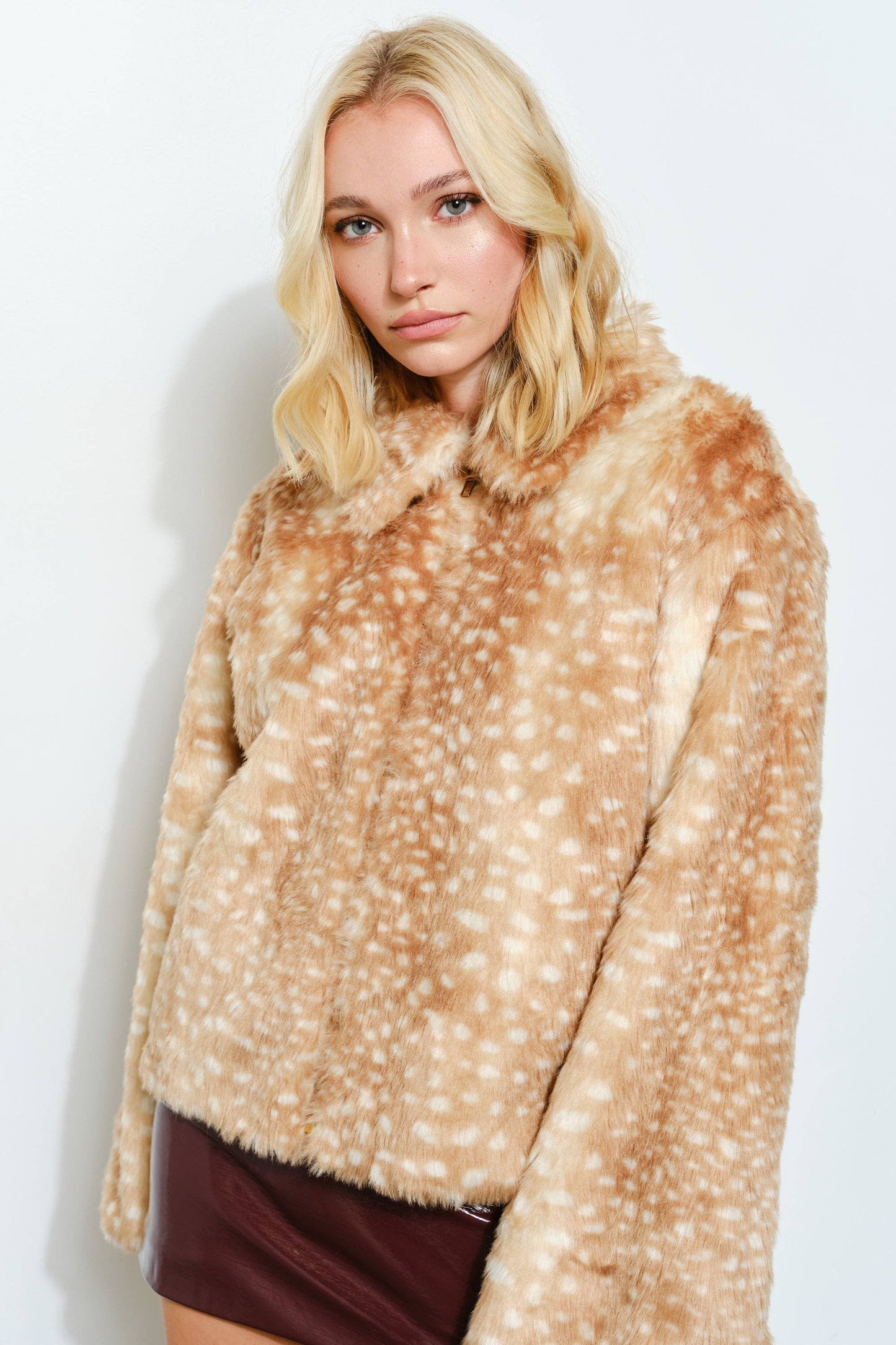 LIZ FAUX FUR JACKET - FAWN