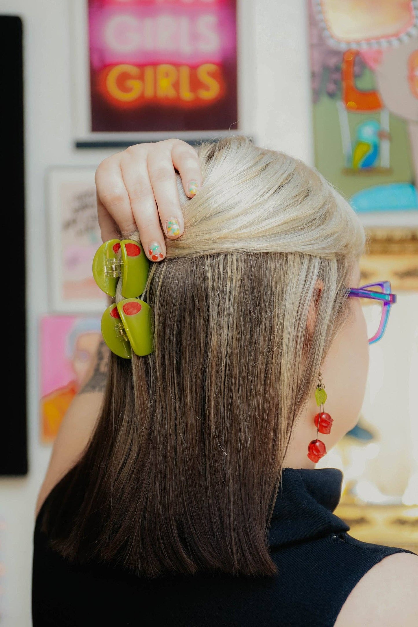 Stuffed Olive Mini Hair Claw