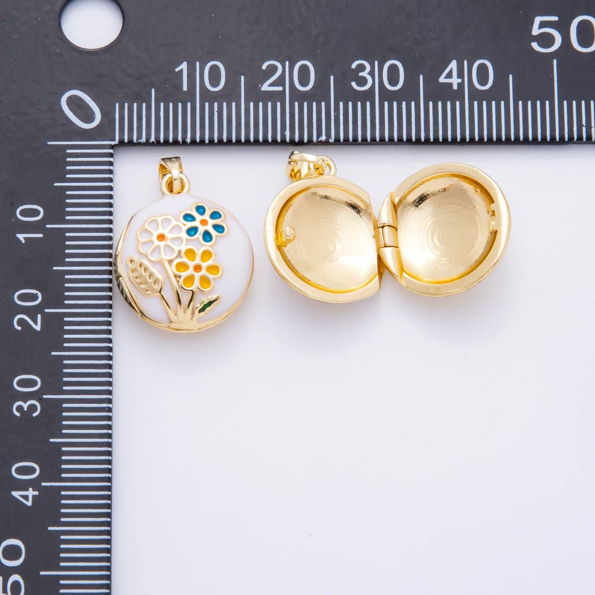 18K Gold Filled 23mm Enamel Spring Flower Garden Locket Pendant | AH802